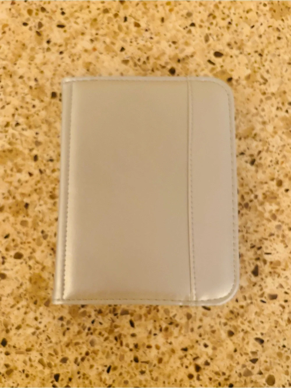 Barnes & Noble Nook eReader included with Protective Case